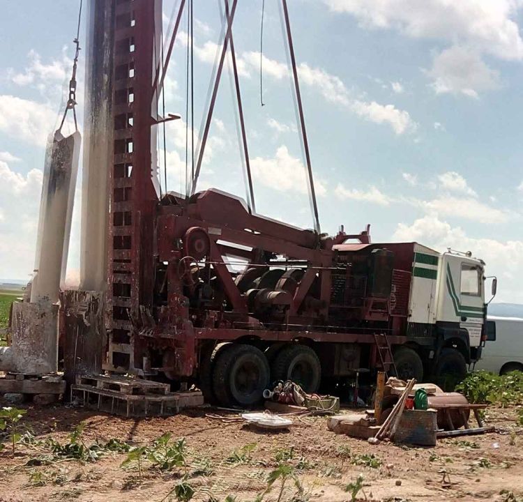 Perfioradora de percusión. Perforaciones y sondeos Pelaez Valladolid.